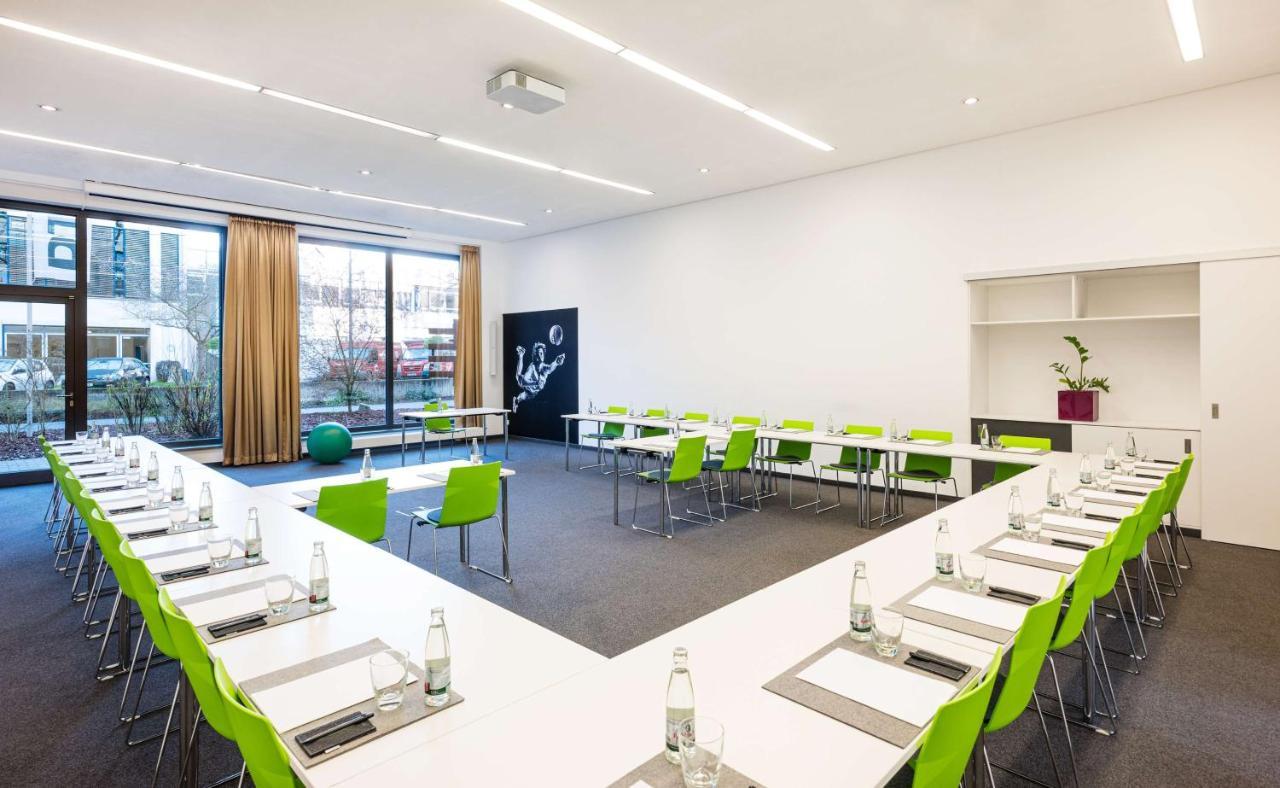 Lindner Hotel Frankfurt Sportpark, Part Of Jdv By Hyatt Франкфурт-на-Майне Экстерьер фото