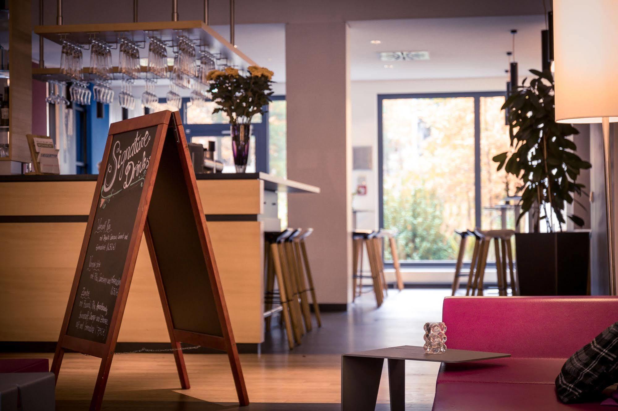 Lindner Hotel Frankfurt Sportpark, Part Of Jdv By Hyatt Франкфурт-на-Майне Экстерьер фото
