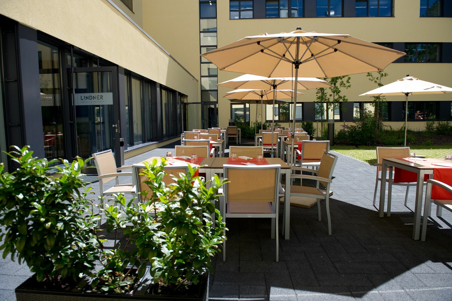 Lindner Hotel Frankfurt Sportpark, Part Of Jdv By Hyatt Франкфурт-на-Майне Экстерьер фото